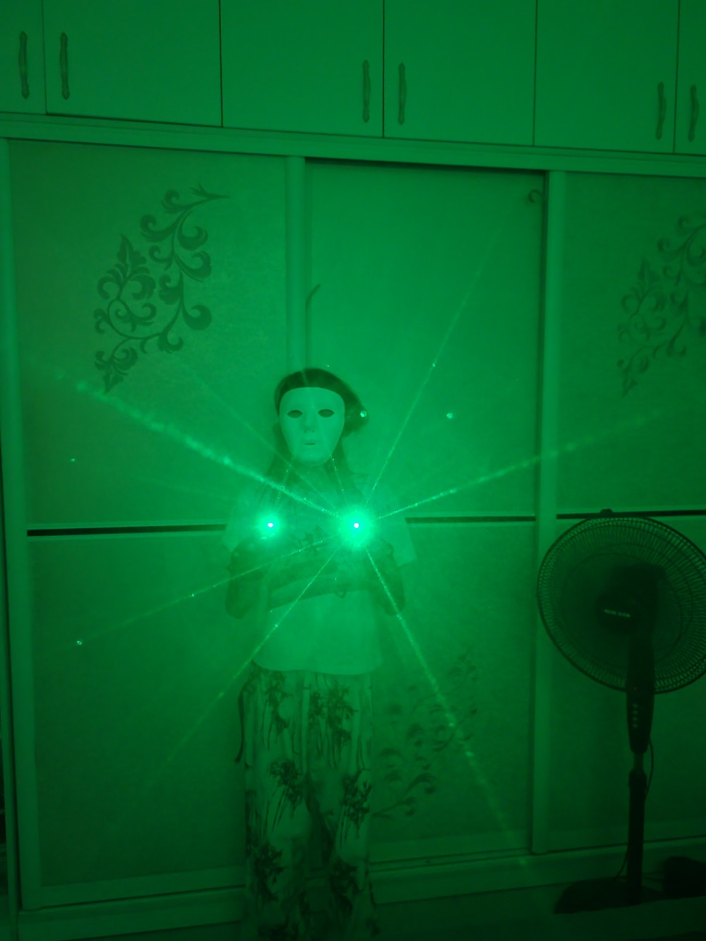 Green Laser Gloves Laser Flash - đánh giá và giá Led Gloves Music